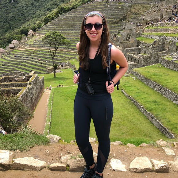 Meet your Posher, Julia - Picture 1 of 1